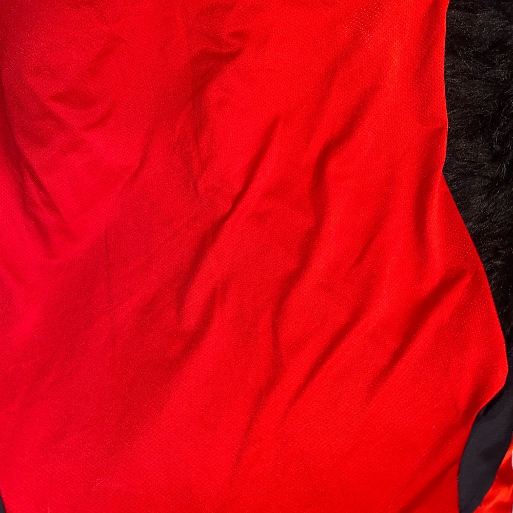 A kid shirt Nike small